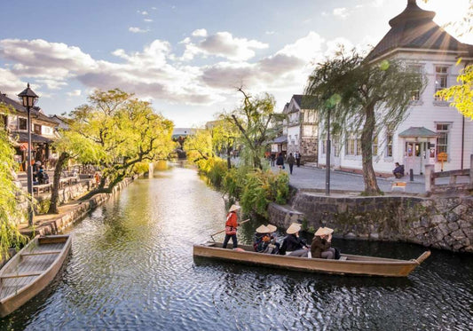 Kurashiki's Historical Canal District And Traditional Architecture