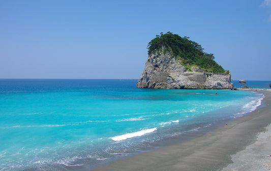 Nishinomiyahama Beach Activities: A Coastal Paradise