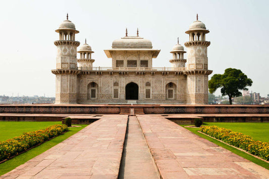 Must-see Historical Sites In Agra