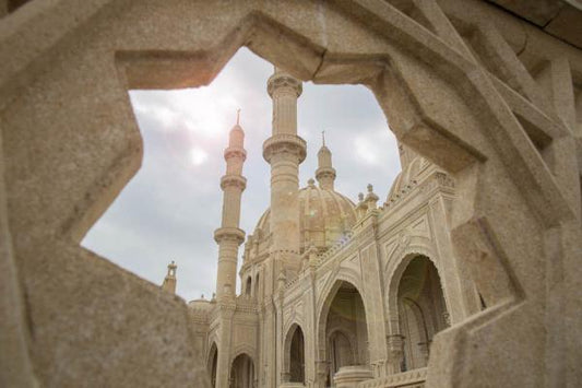 Baku's Architectural Contrasts: Ancient Vs. Modern