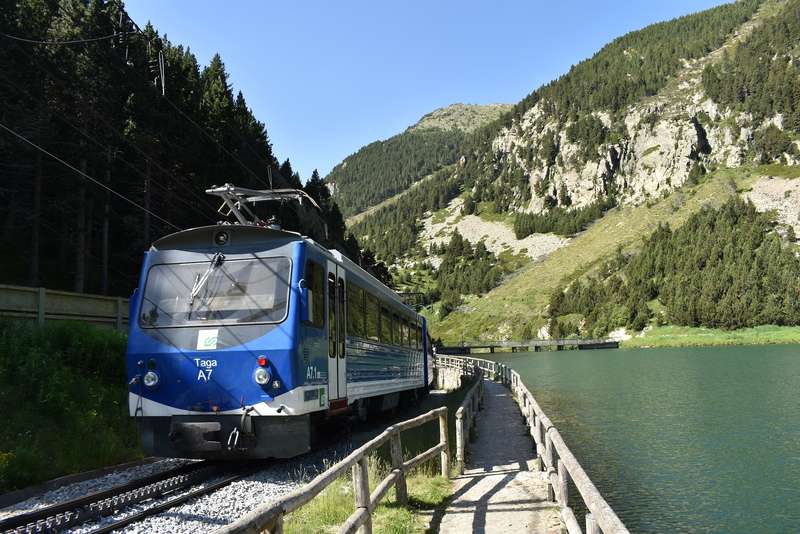 Barcelona to Nice by Train: A Romantic Journey for Couples