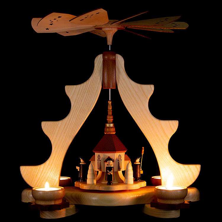 Crafting Seiffen's Wooden Pyramids: A Workshop Tour