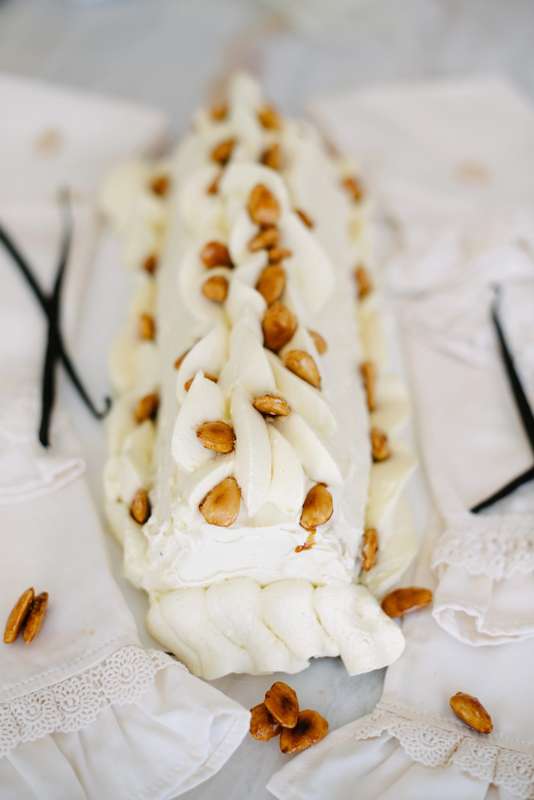 Discovering Paris's Finest Buche de Noel at Local Markets