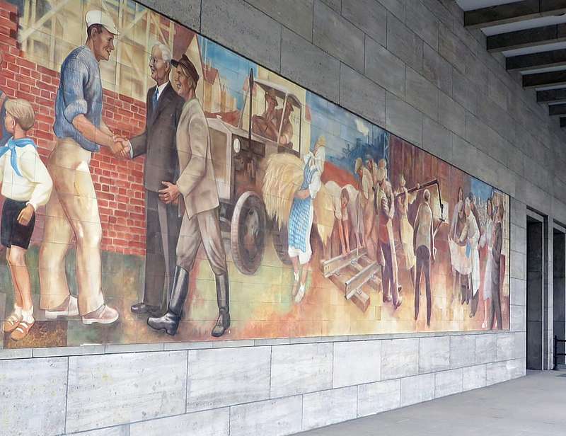 Mapping Berlin's Political Murals: A Walking Tour of Revolutionary Street Art