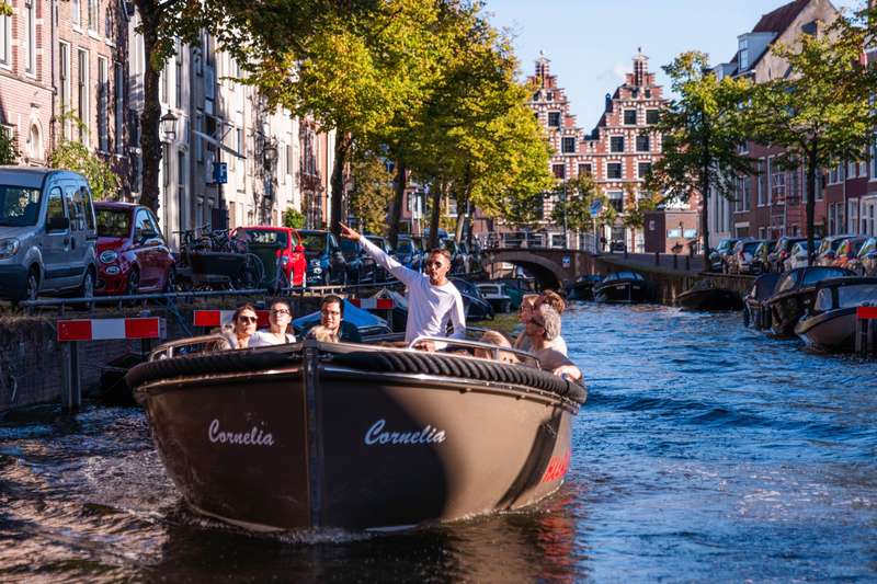 Exploring Haarlem: Canal Cruises and Scenic Bike Routes