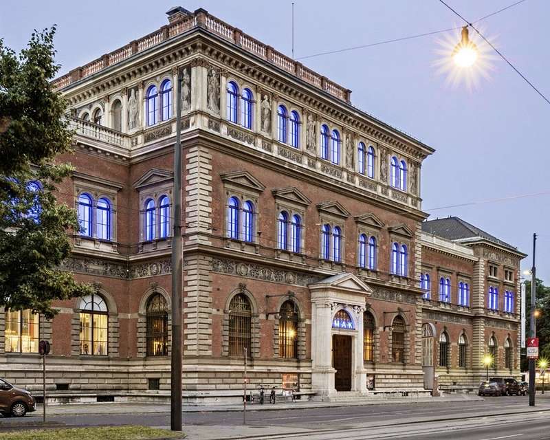 Exploring Vienna's Fascinating Pathological-Anatomical Museum