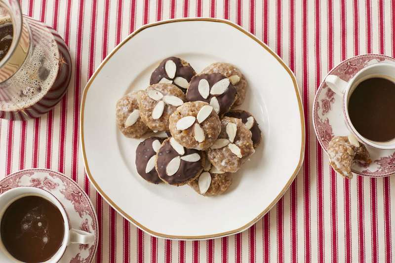 Nuremberg Lebkuchen: Crafting Germany's Iconic Gingerbread