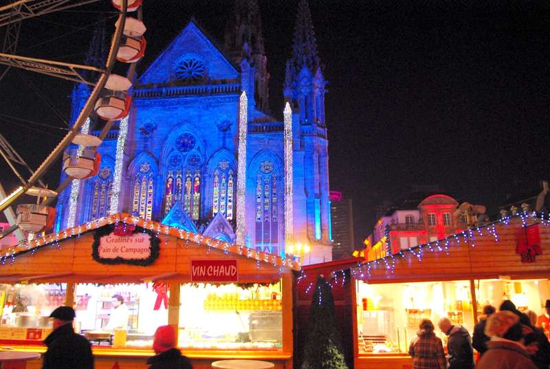 Cheese Delicacies at French Christmas Markets: A Festive Guide