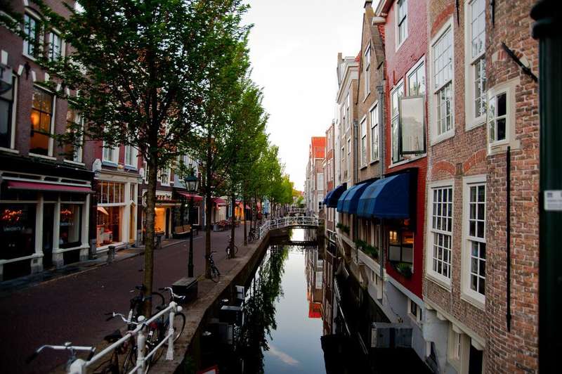 Kayaking Through Delft: Discovering the City's Historic Canals