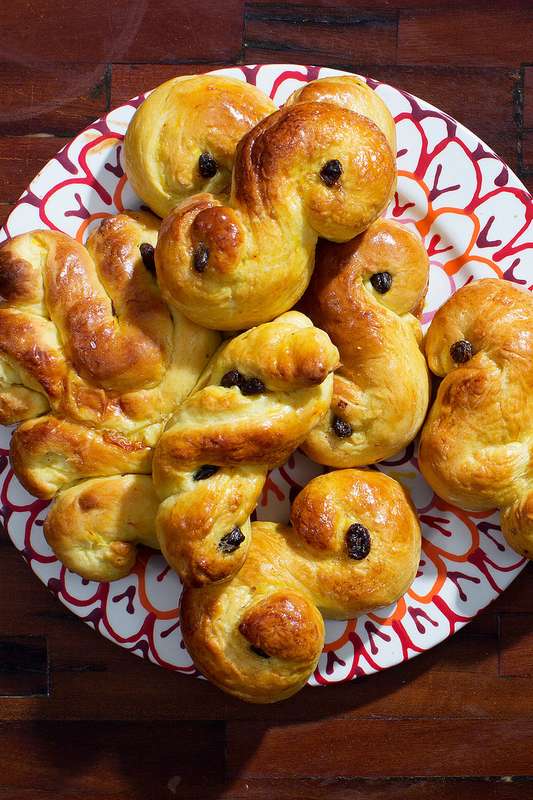 Indulging in Lucia Buns and Glögg: Stockholm’s Sweetest Christmas Traditions