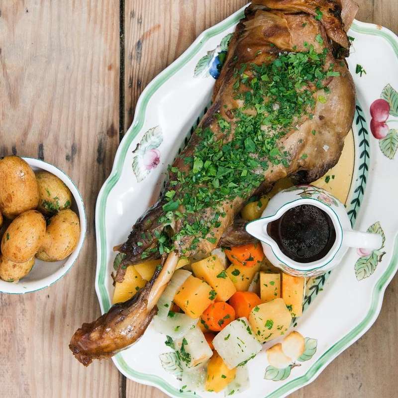 Faroese Sea-to-Table Cuisine: A Unique Culinary Tradition