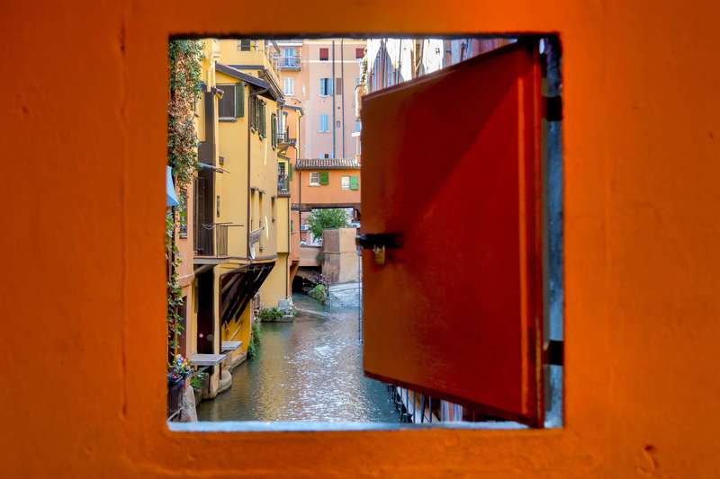 Exploring Bologna's Nostalgia Box and Retro Gaming Culture