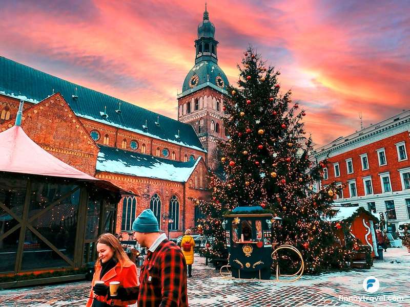 Riga's Unique Christmas Traditions: From Medieval Streets to Markets