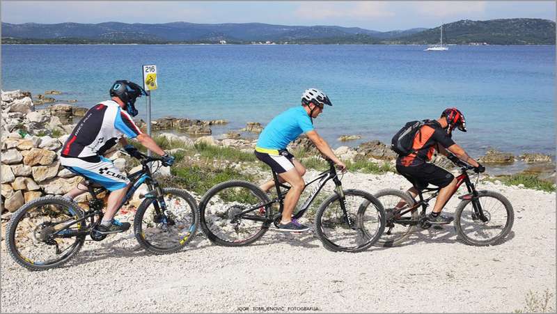 Cycling Through Kornati: Discovering Hidden Trails and Views