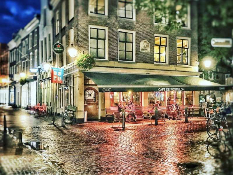 Exploring Unique Cafes Along Utrecht's Historic Oude Gracht