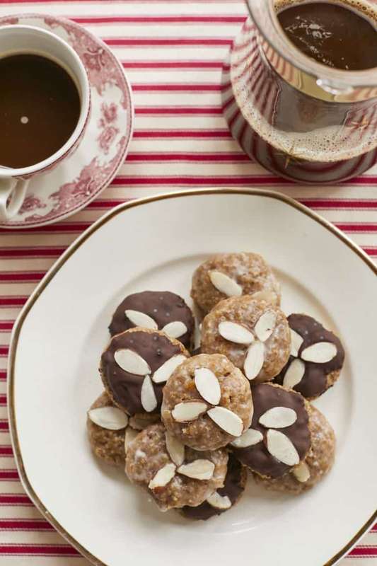 Crafting Nuremberg Lebkuchen: A Deep Dive into Traditional Methods