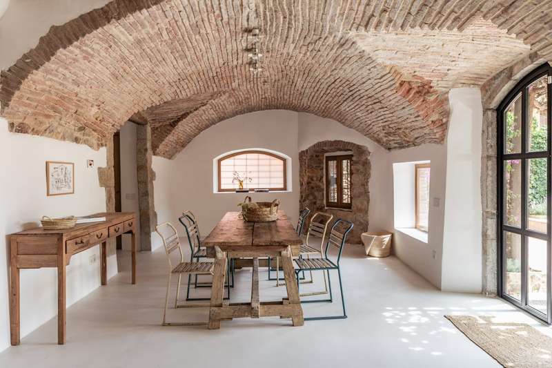 Exploring Catalonia's Unique Homes and Their Fascinating Histories