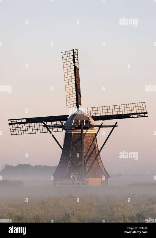 Friesland's Windmills: Restoring History Amid Winter's Chill