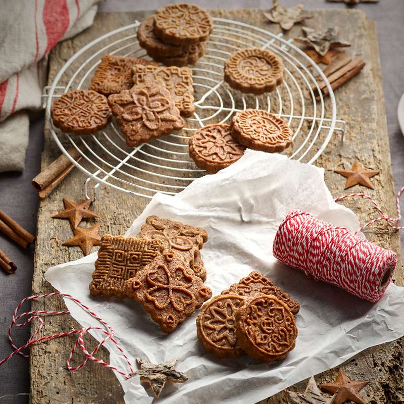 Unveiling Speculaas: The Spices Behind Dutch Winter Warmth