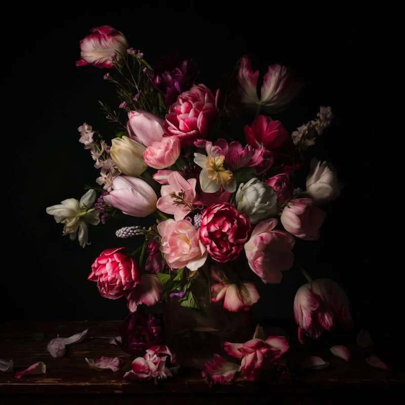 Dutch Light Artists Blend Tradition with Modern Installations